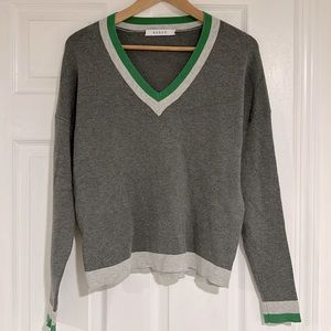 Kokun V-neck sweater